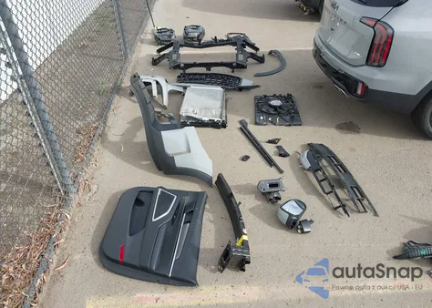 2025 Kia Telluride Ex X-Line z USA, uszkodzony, nr VIN 5XYP3DGC7SG575948